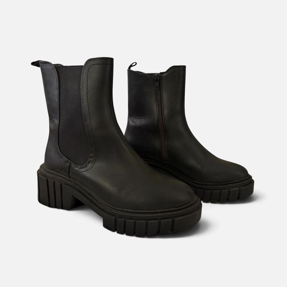 Women’s Wild Fable Size 9.5 Black Chunky Platform Chelsea Fall Winter Boots